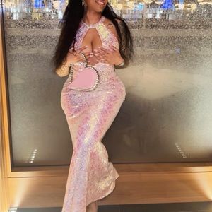 Elegant evening gown Pretty in pink